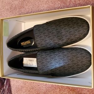 Michael kors slip on